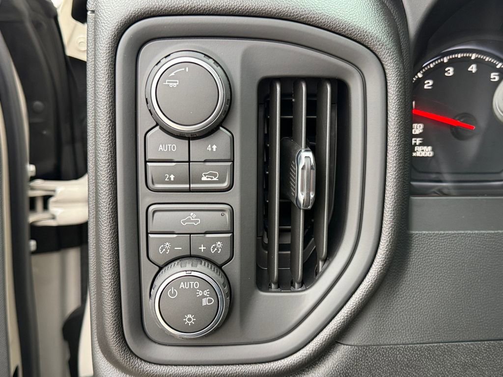 New 2026 Chevrolet Silverado 1500 Custom w/ Turbomax Blackout Package image 19