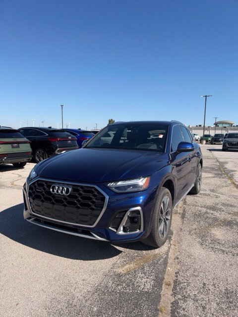 Used 2024 Audi Q5 2.0T Prestige w/ Prestige Package AWD/4WD image 2