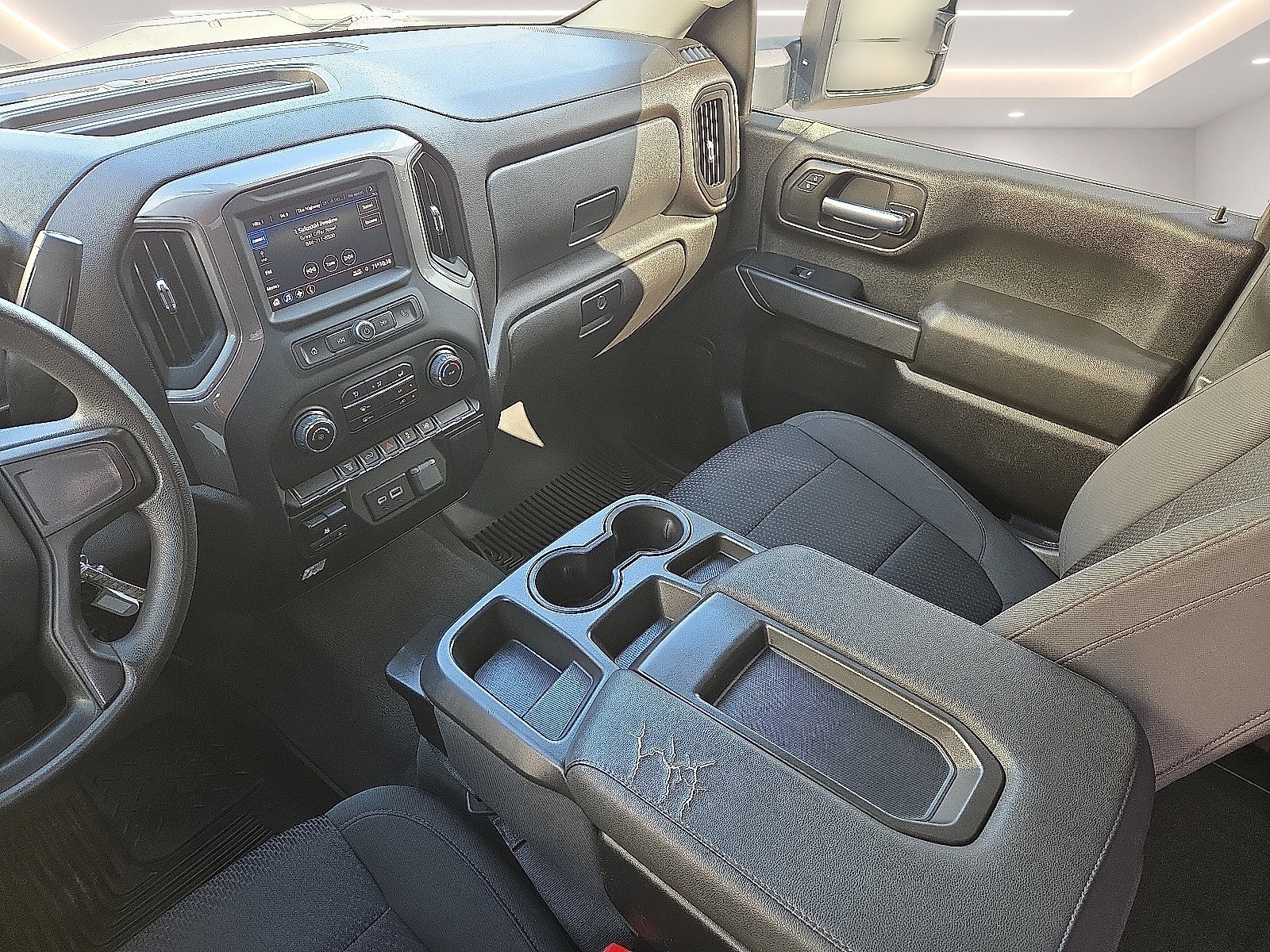 Used 2023 Chevrolet Silverado 2500 Custom w/ Custom Value Package AWD/4WD image 19