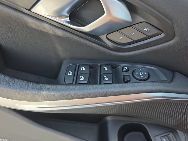Used 2025 BMW 330i xDrive Sedan AWD/4WD image 28