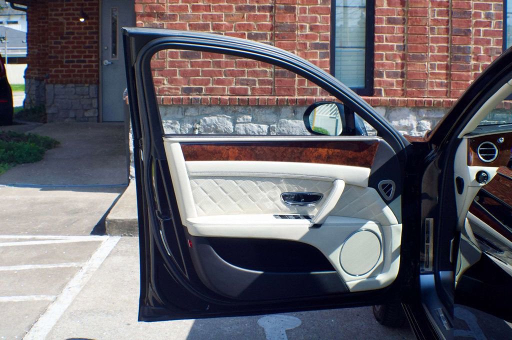 Used 2018 Bentley Flying Spur S V8 AWD/4WD image 20