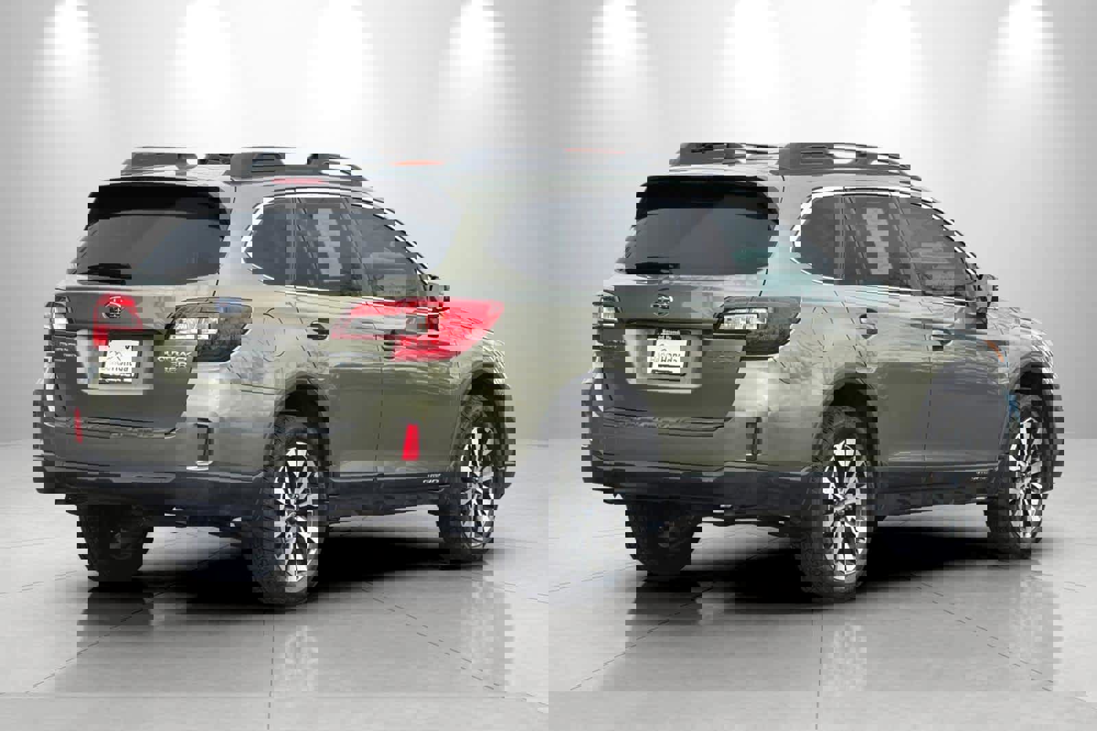 Used 2016 Subaru Outback 3.6R Limited image 2