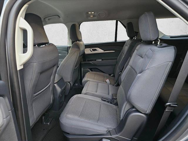 New 2026 Ford Explorer Active RWD image 12