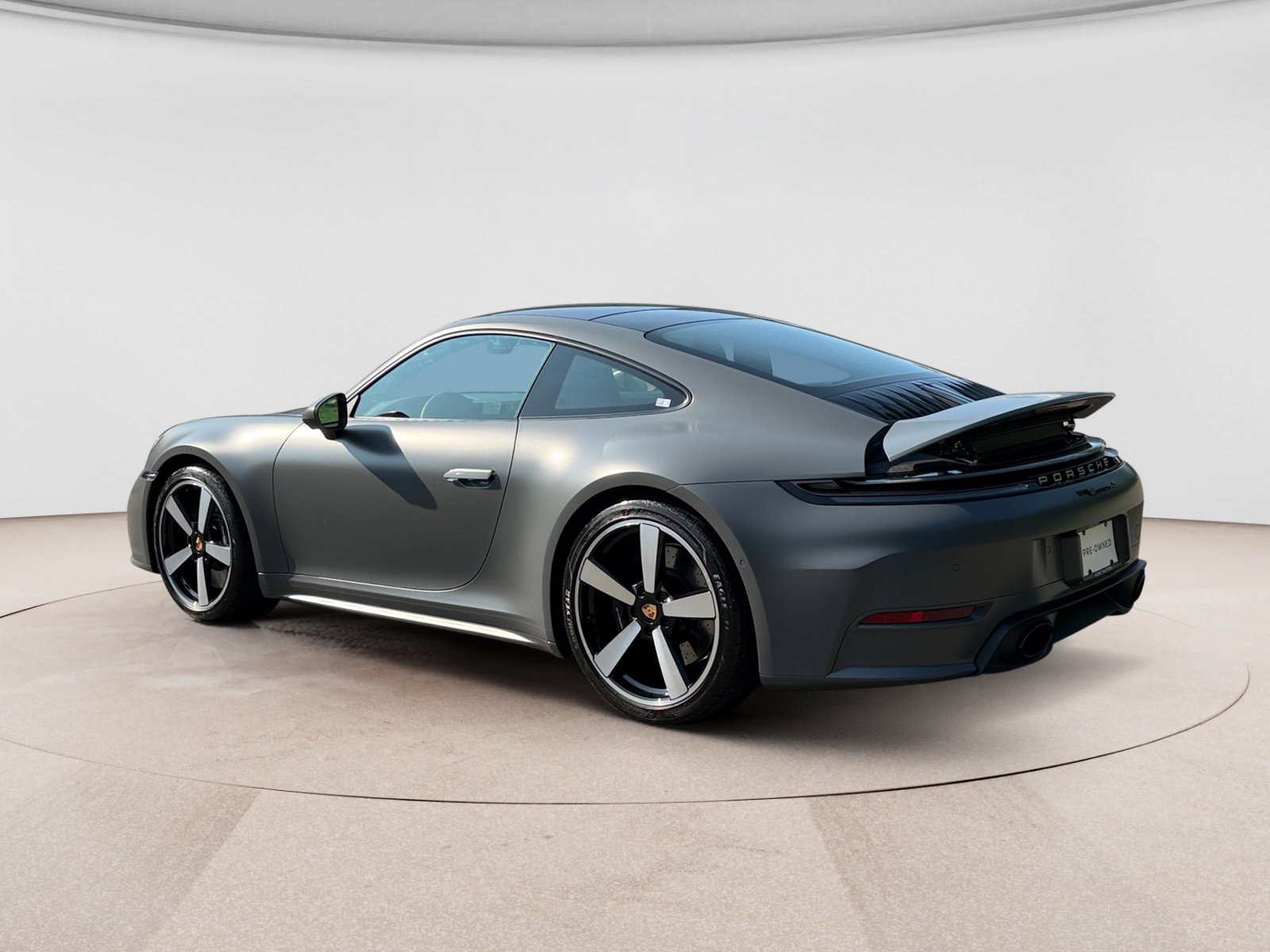 Used 2025 Porsche 911 Carrera S RWD image 3