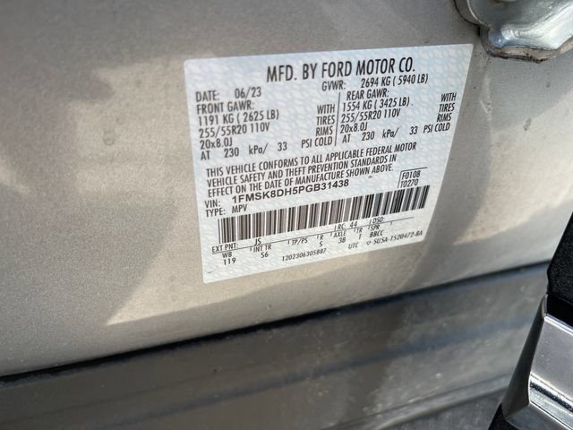 Used 2023 Ford Explorer XLT w/ Equipment Group 202A AWD/4WD image 23