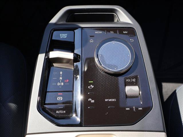 Certified 2023 BMW iX xDrive50 w/ Sport Package AWD/4WD image 18