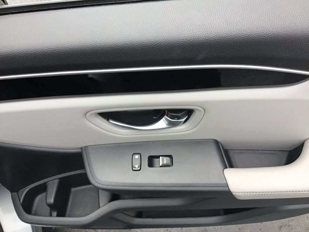 Used 2025 Honda Pilot EX-L image 11