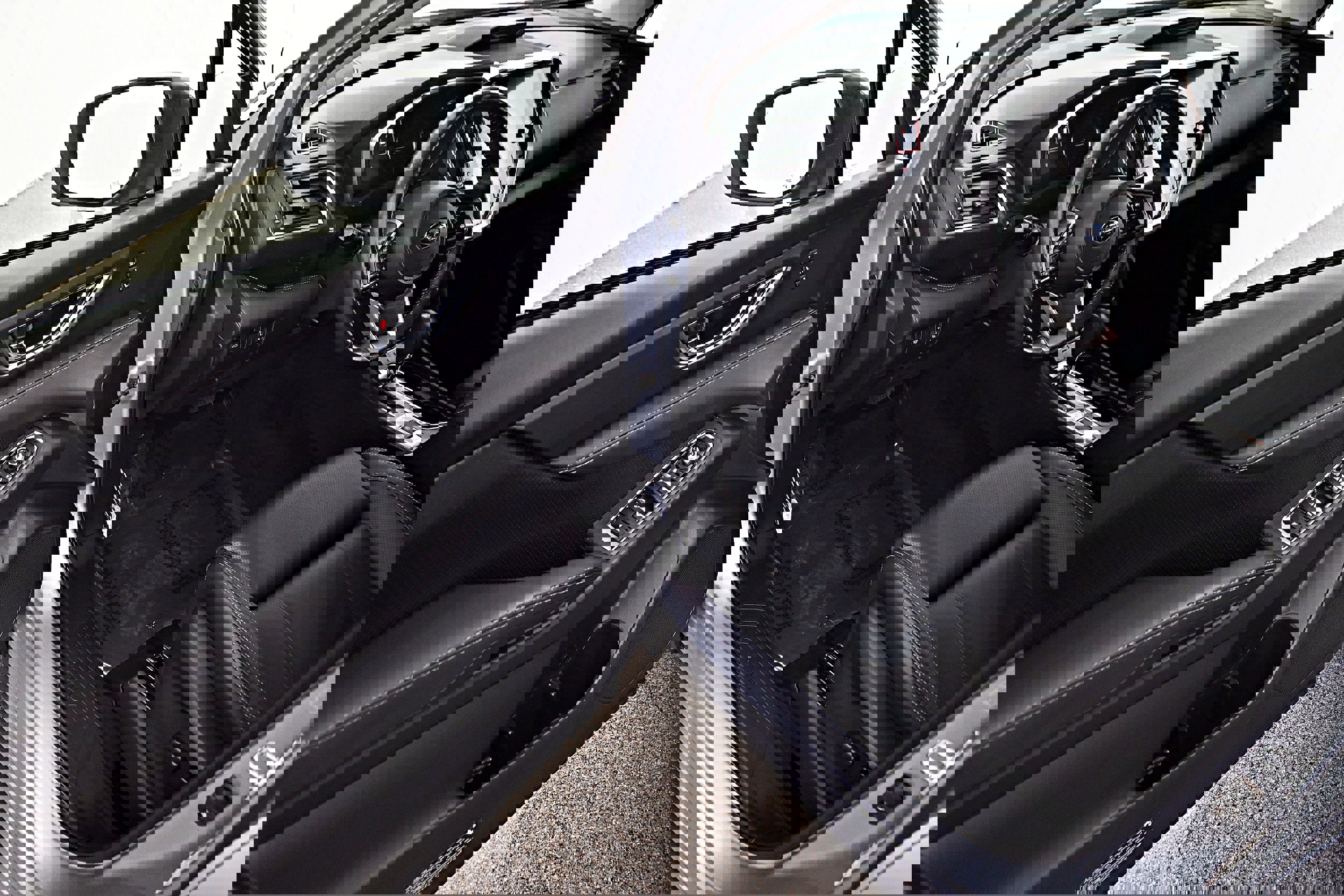 Used 2023 Subaru Ascent Limited image 4