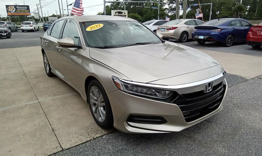 Used 2019 Honda Accord LX image 5