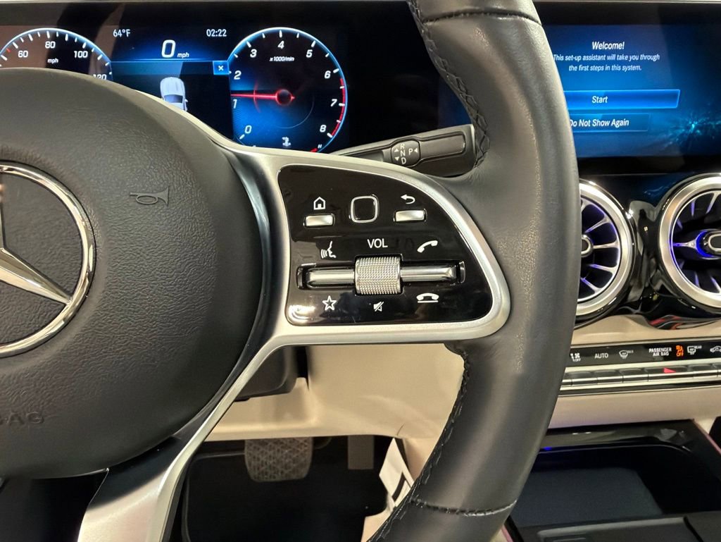 Used 2023 Mercedes-Benz GLB 250 4MATIC image 13