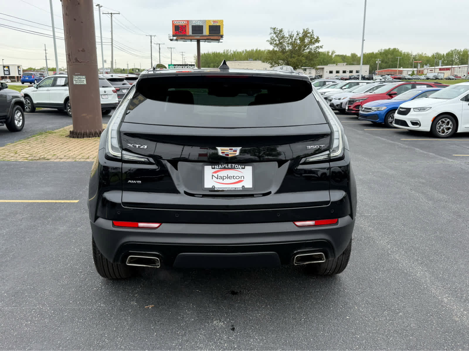 Used 2022 Cadillac XT4 Sport w/ Comfort Package AWD/4WD image 6