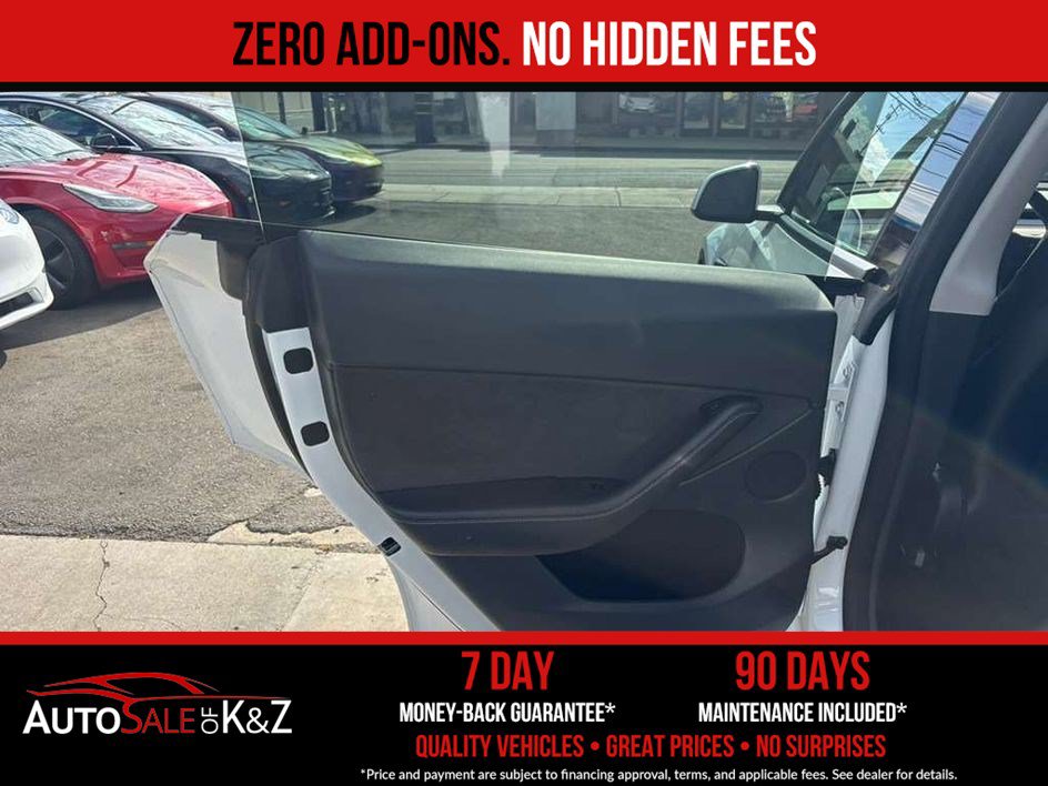 Used 2022 Tesla Model Y Long Range AWD/4WD image 23
