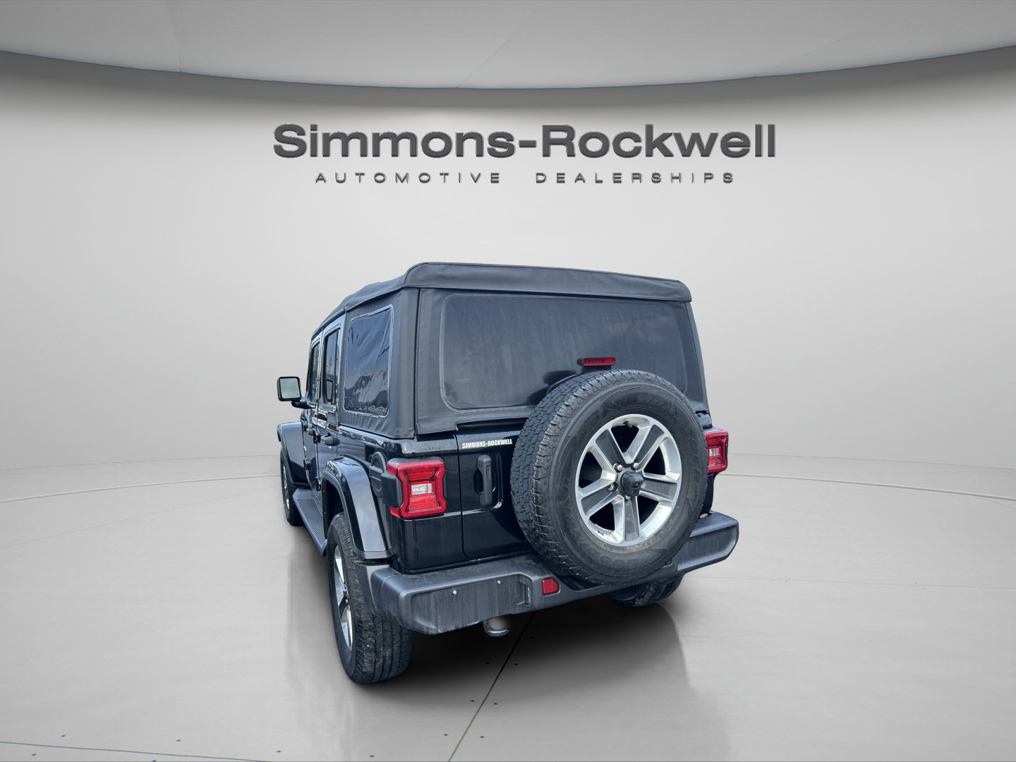 Used 2022 Jeep Wrangler Unlimited Sahara w/ LED Lighting Group image 11