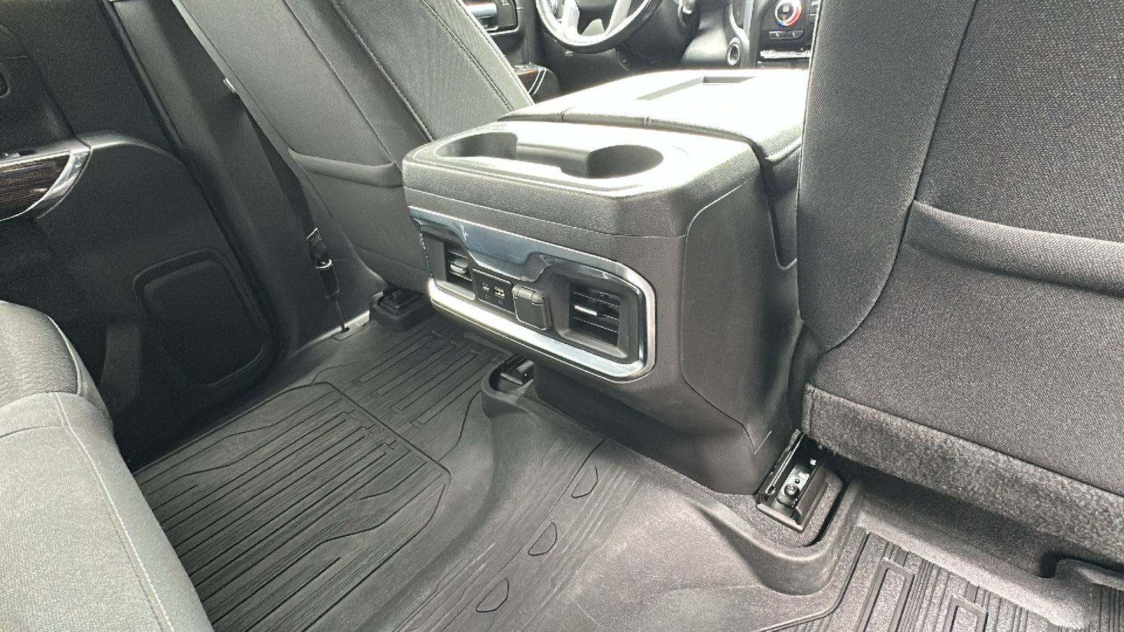 Used 2021 GMC Sierra 1500 Elevation w/ LPO, Elevation Black Package AWD/4WD image 26