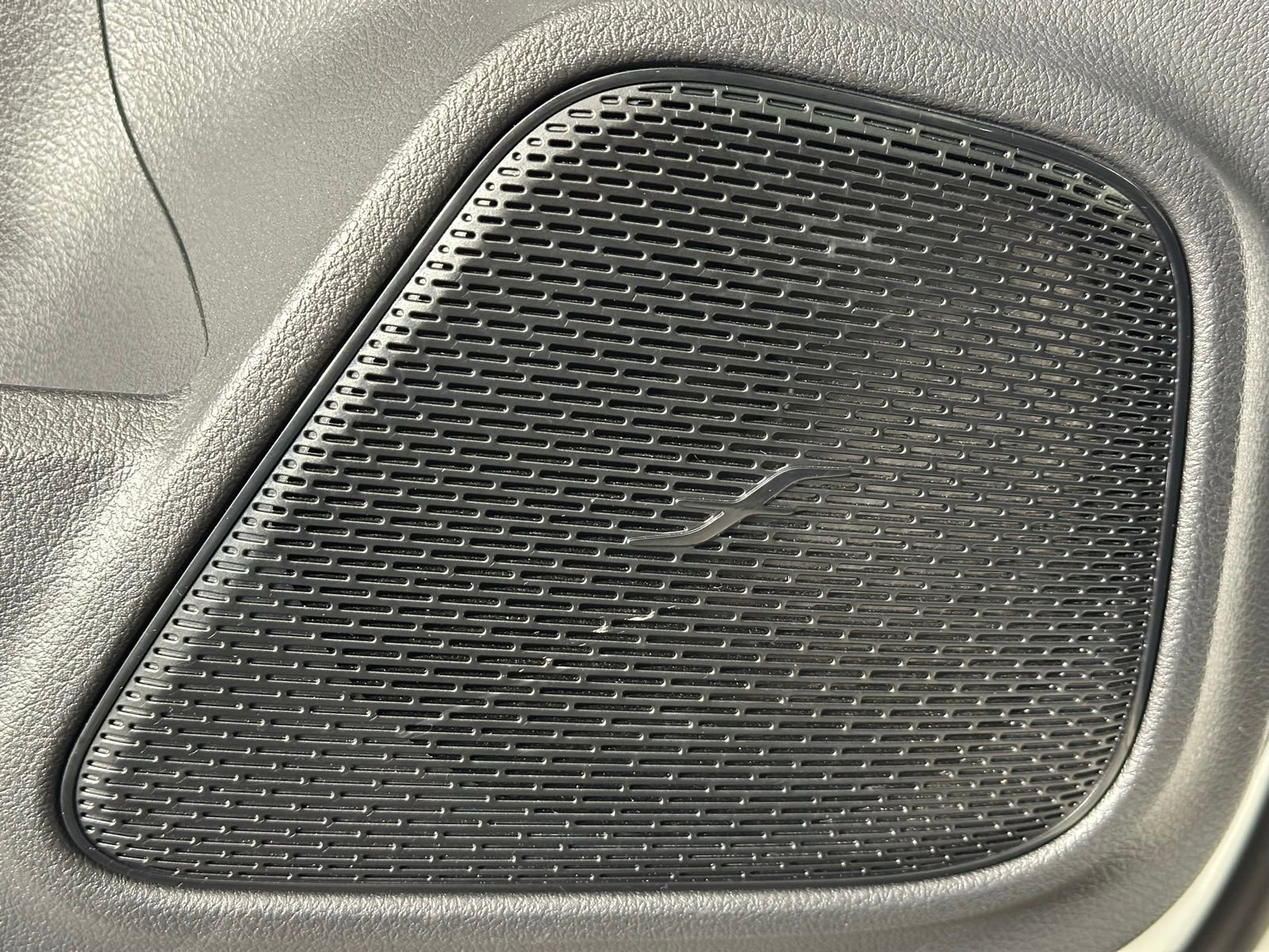 Used 2024 Mercedes-Benz EQB 300 4MATIC image 21