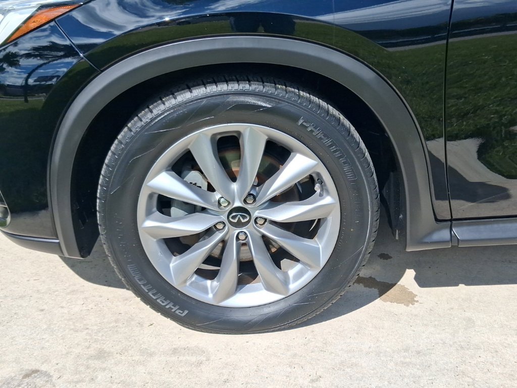Used 2020 INFINITI QX50 Luxe FWD image 3