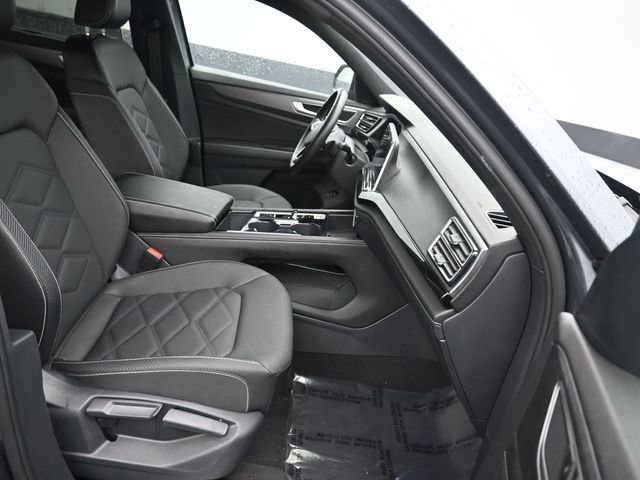 Used 2025 Volkswagen Atlas Cross Sport SE image 9