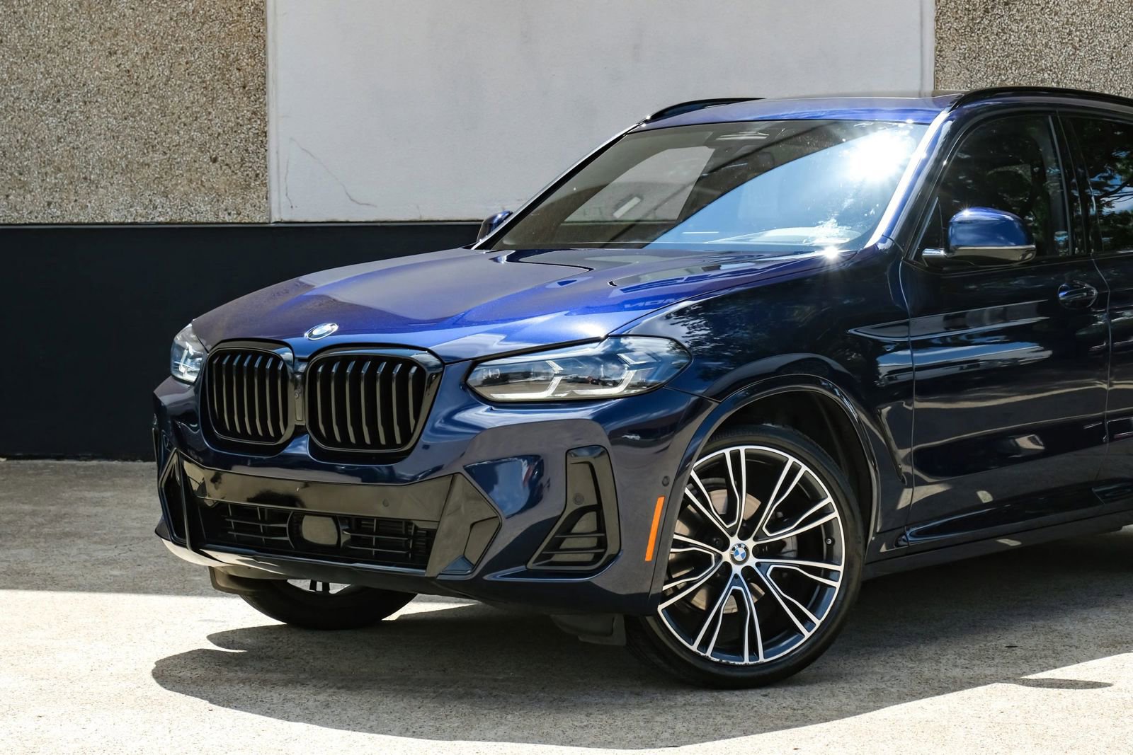 Used 2023 BMW X3 sDrive30i w/ M Sport Package RWD image 4