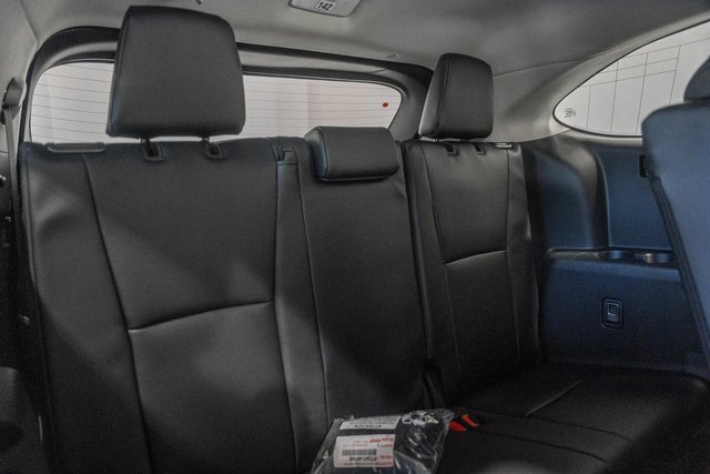 New 2025 Toyota Highlander XLE image 36