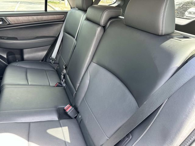 Used 2016 Subaru Outback 2.5i Limited image 12