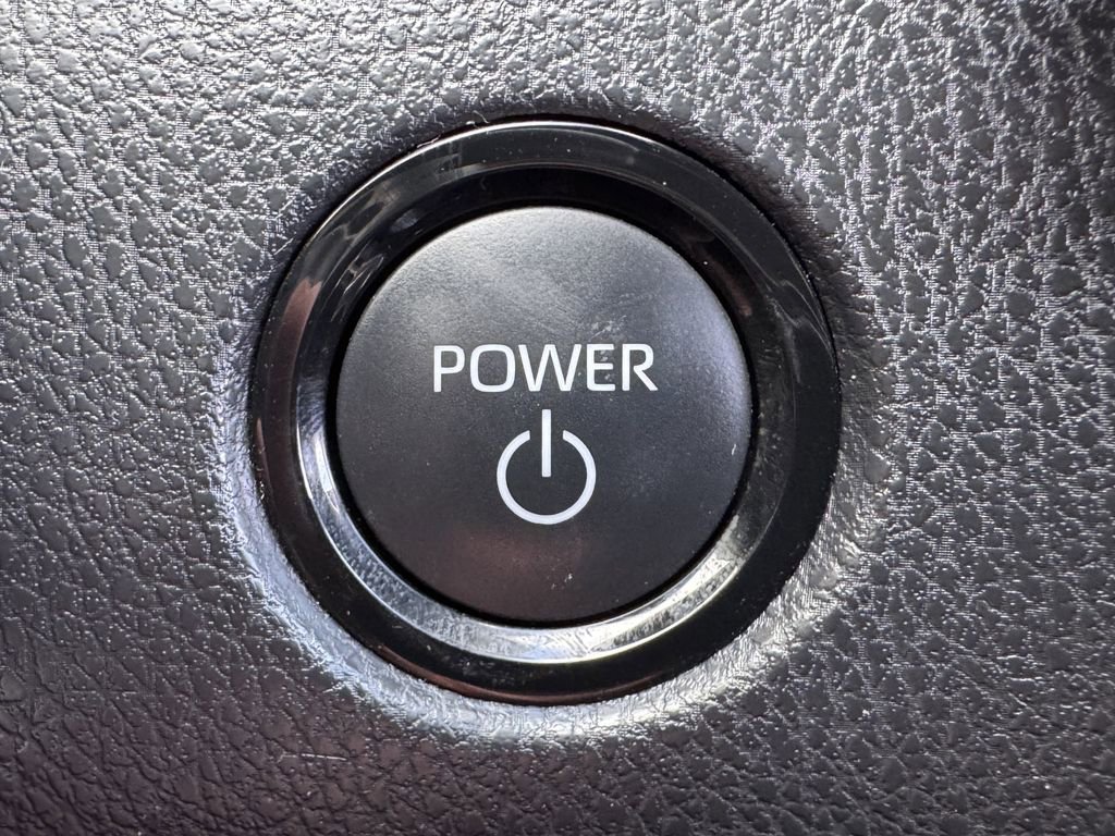 Used 2025 Toyota Camry SE w/ Multimedia Upgrade Package image 22