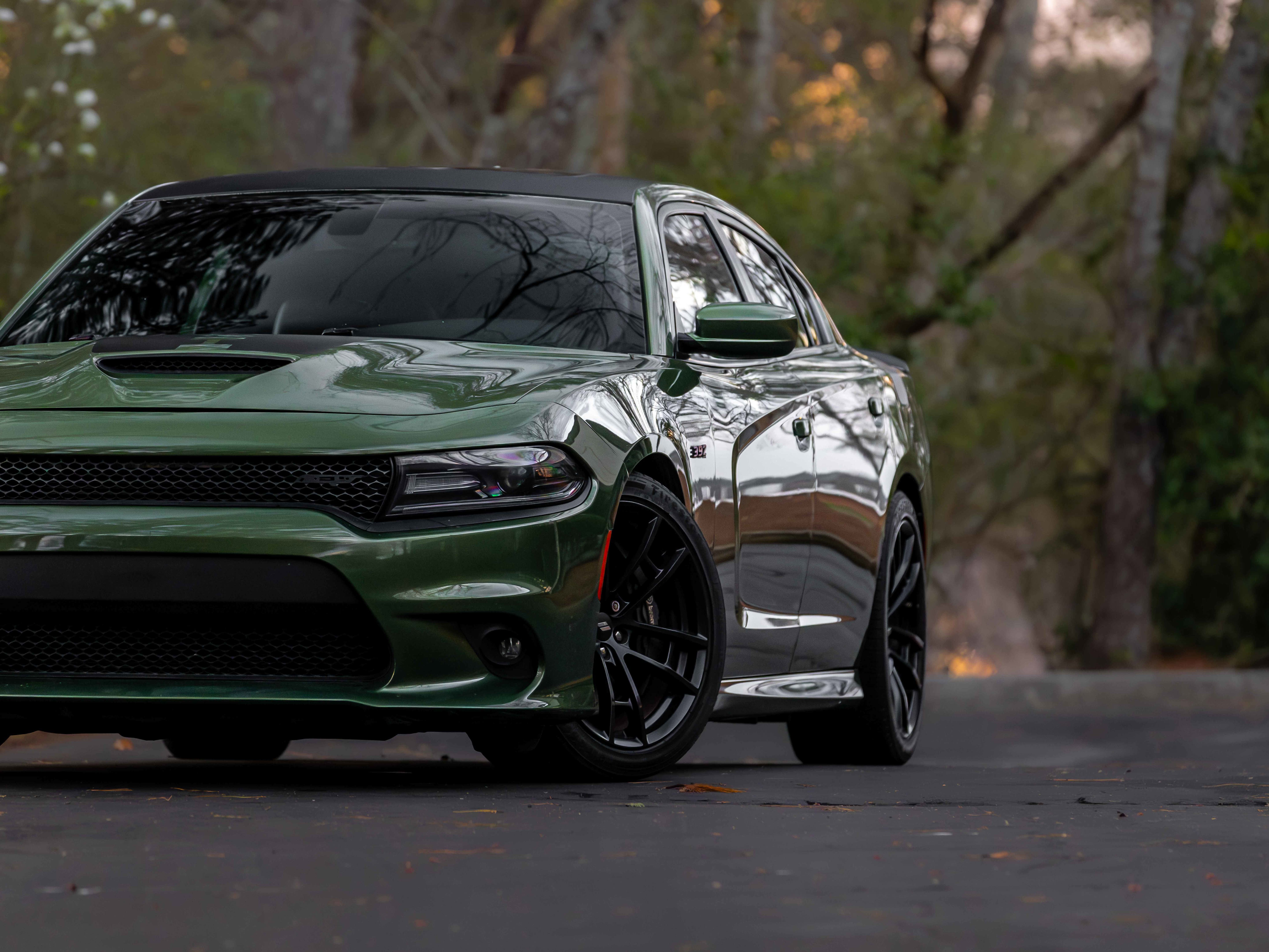Used 2018 Dodge Charger R/T RWD image 29