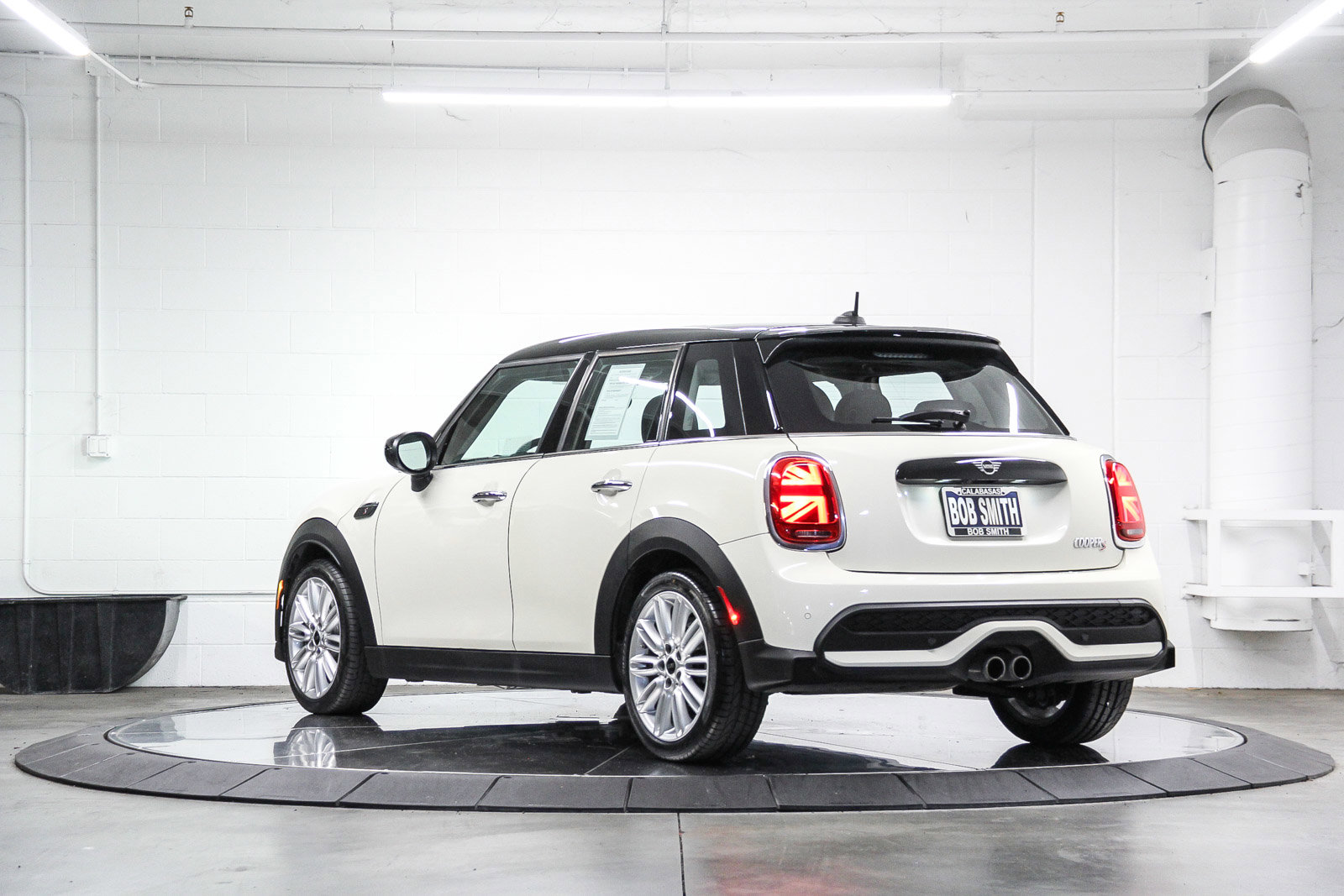 Certified 2023 MINI Cooper S FWD image 4
