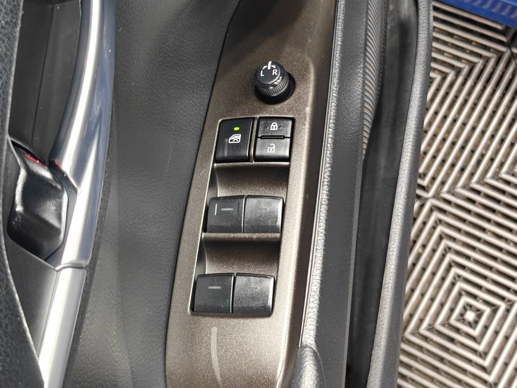 Used 2023 Toyota Camry SE w/ Convenience Package FWD image 43