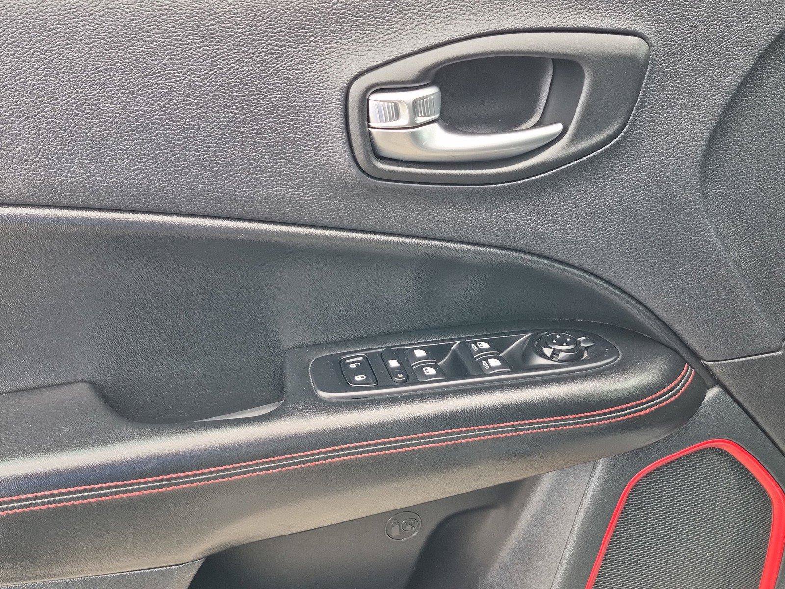 Used 2020 Jeep Compass Trailhawk AWD/4WD image 20