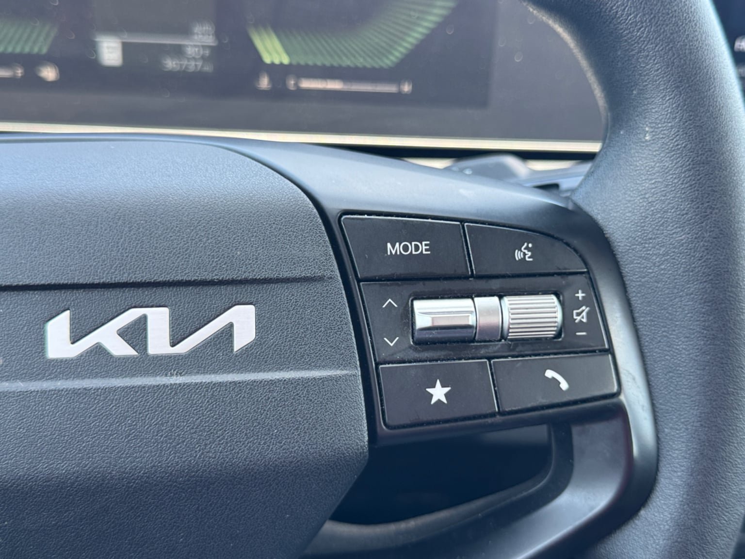 Used 2025 Kia K4 FWD image 23