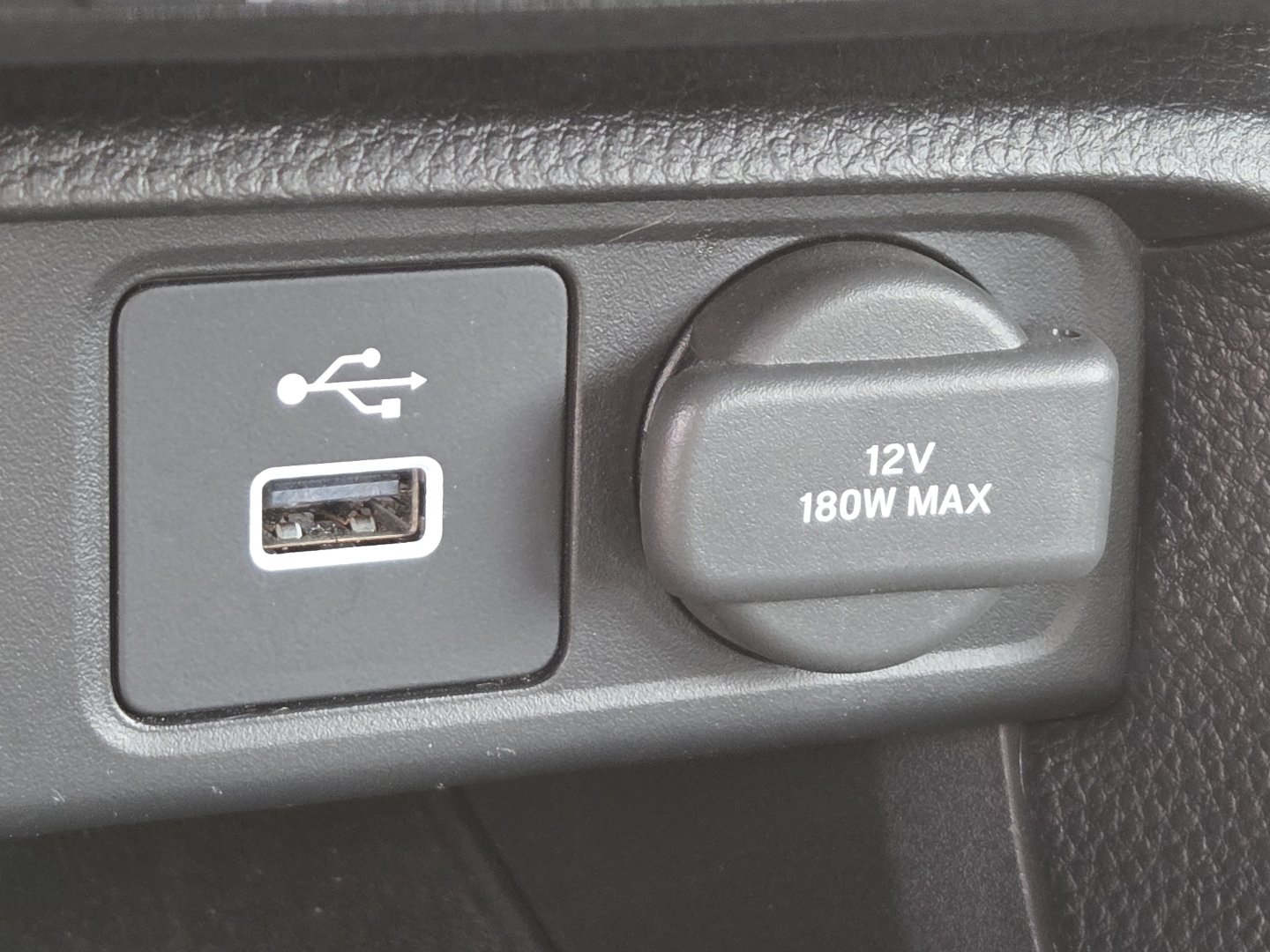 Used 2024 Honda Civic Sport image 4