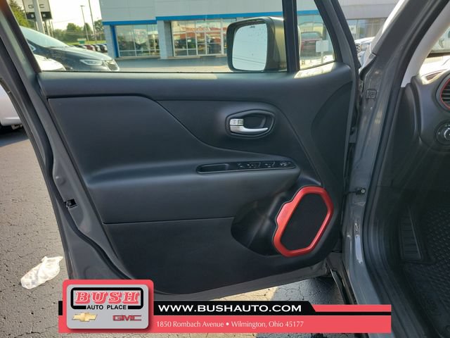 Used 2020 Jeep Renegade Trailhawk w/ Cold Weather Group AWD/4WD image 20