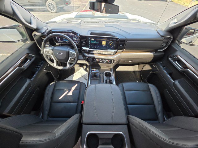 Used 2024 Chevrolet Silverado 1500 LT Trail Boss w/ LT Trail Boss Premium Package image 31
