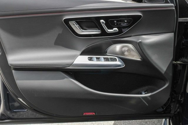 New 2025 Mercedes-Benz E 53 AMG e 4MATIC Sedan image 22
