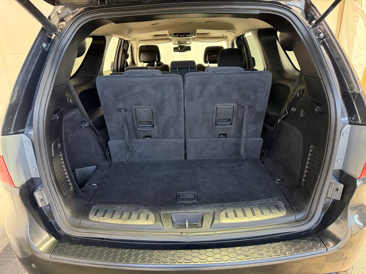 Used 2011 Dodge Durango Crew w/ Entry Nav/Commuter Group AWD/4WD image 19