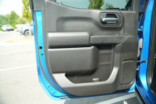 Used 2022 Chevrolet Silverado 1500 Custom Trail Boss w/ LPO, Dark Essentials Package AWD/4WD image 16