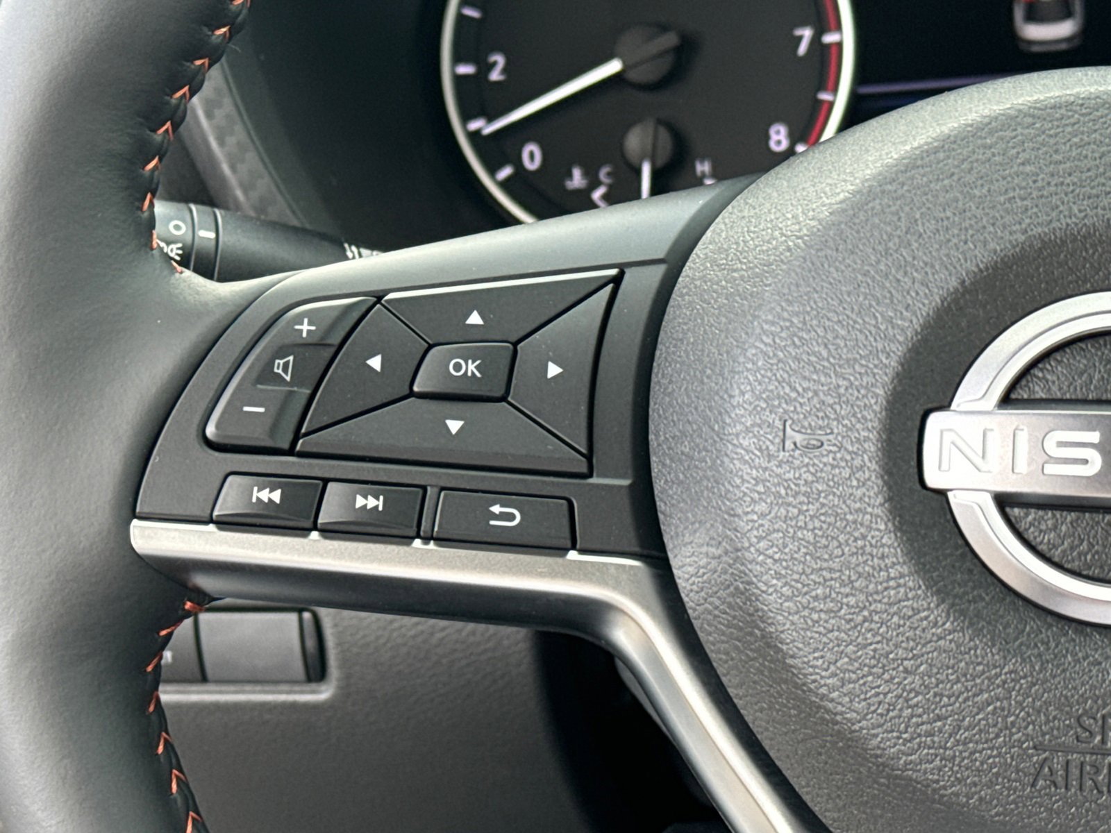 New 2025 Nissan Sentra SR w/ SR Premium Package image 16