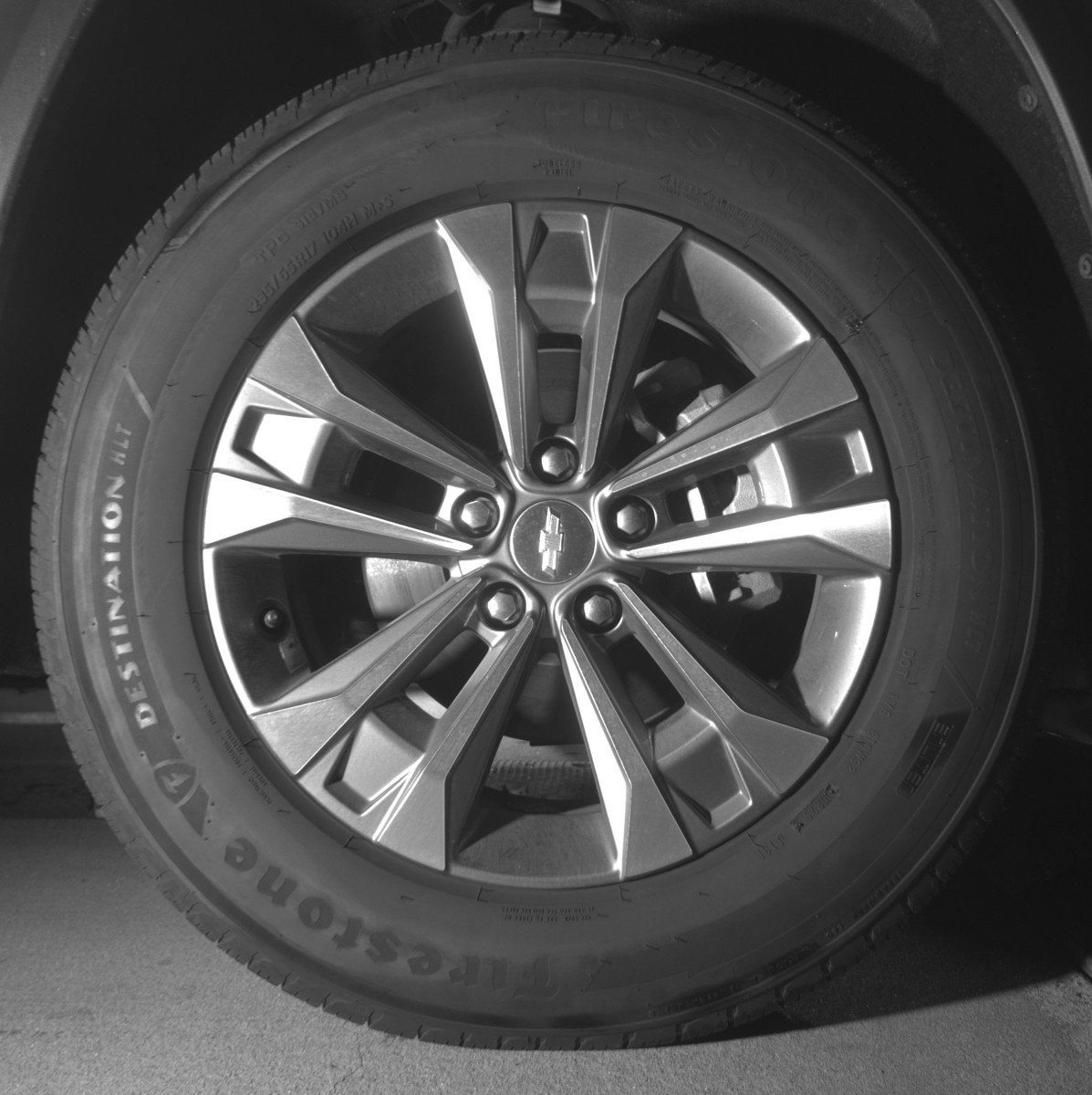 Used 2025 Chevrolet Equinox LT FWD image 13