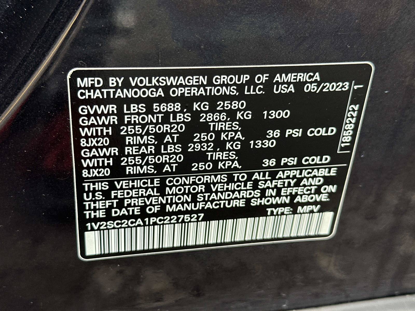 Used 2023 Volkswagen Atlas Cross Sport SEL R-Line AWD/4WD image 18