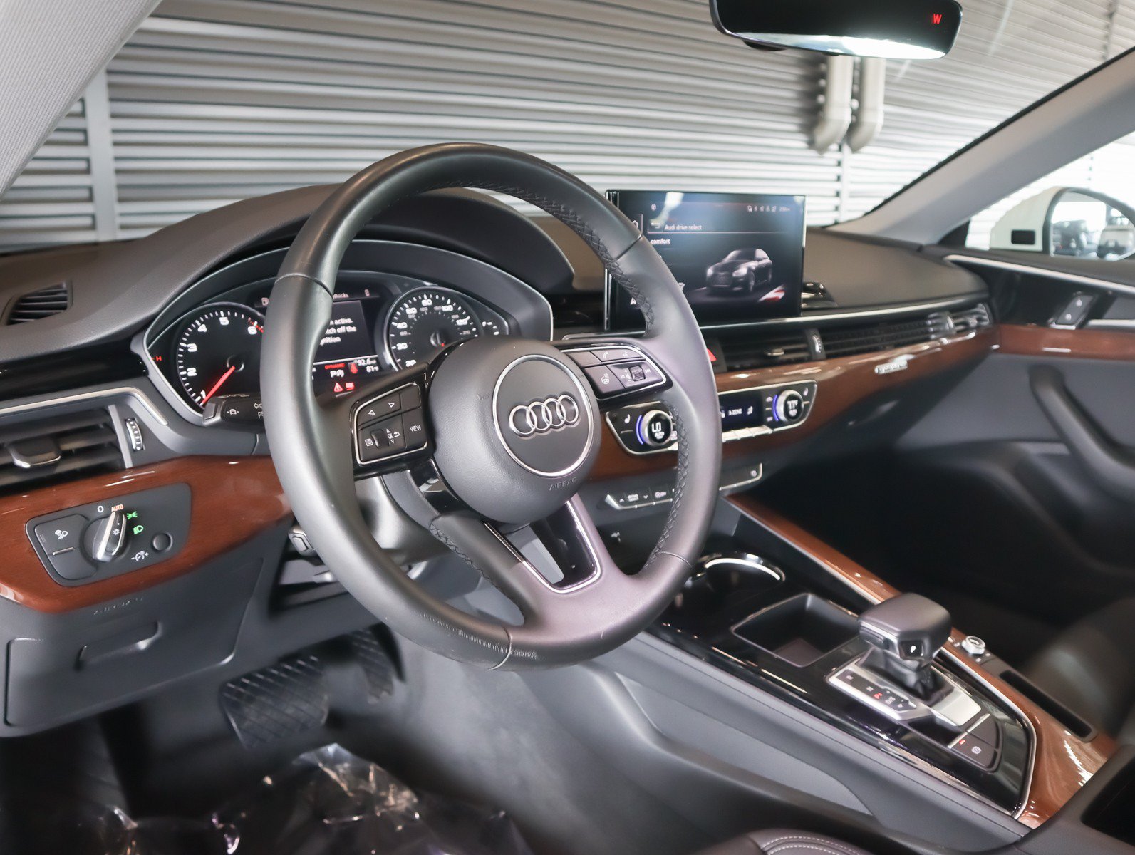 Used 2023 Audi A5 2.0T Premium w/ Convenience Package AWD/4WD image 17