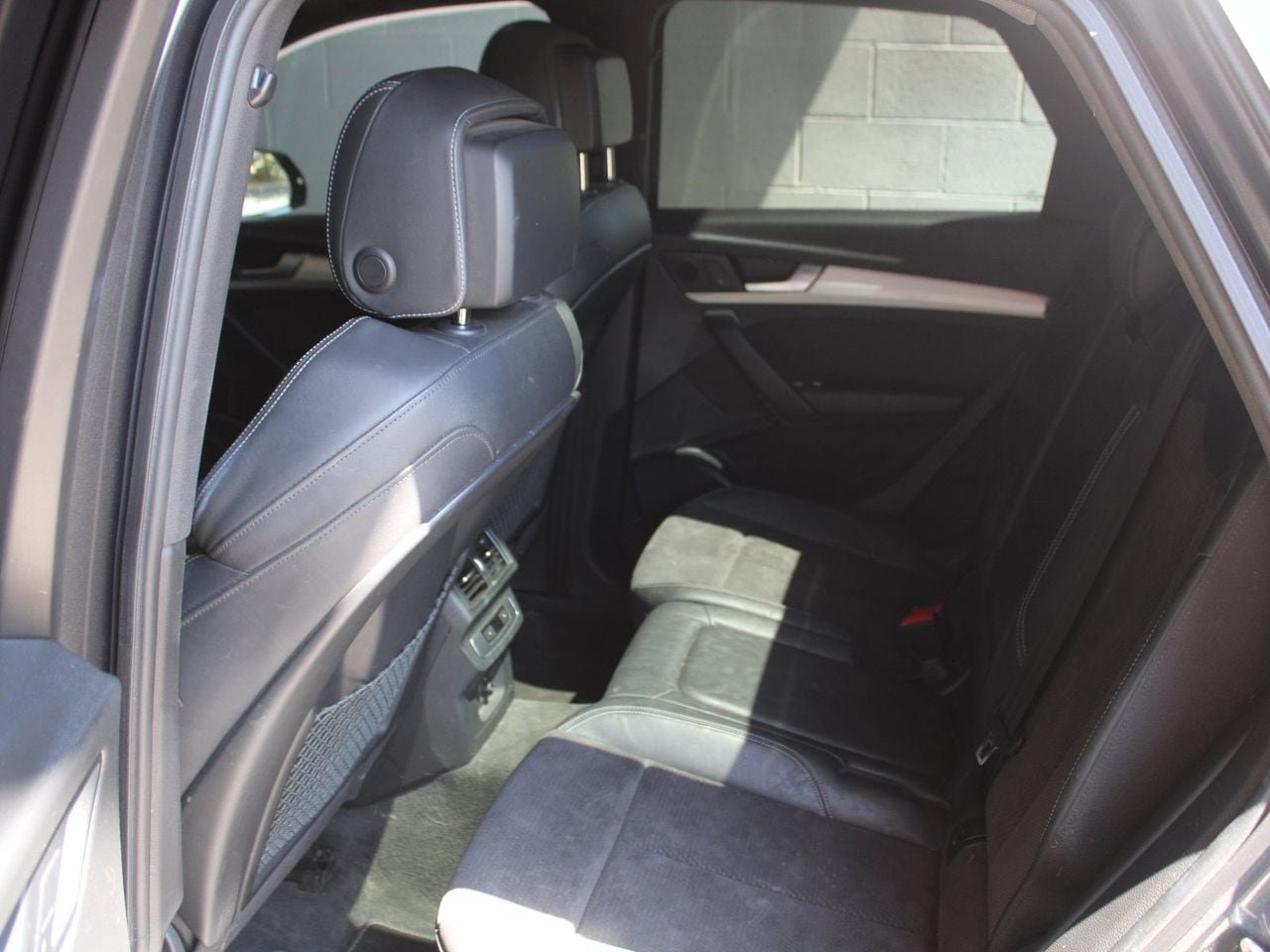 Used 2020 Audi SQ5 Premium w/ Convenience Package AWD/4WD image 10