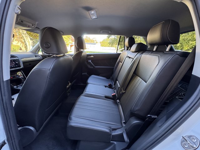 Used 2022 Volkswagen Tiguan SE FWD image 18