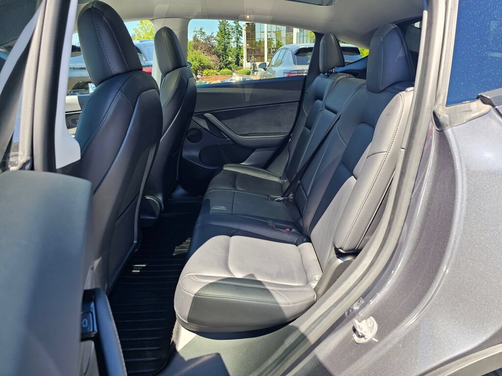 Used 2020 Tesla Model Y Long Range AWD/4WD image 21