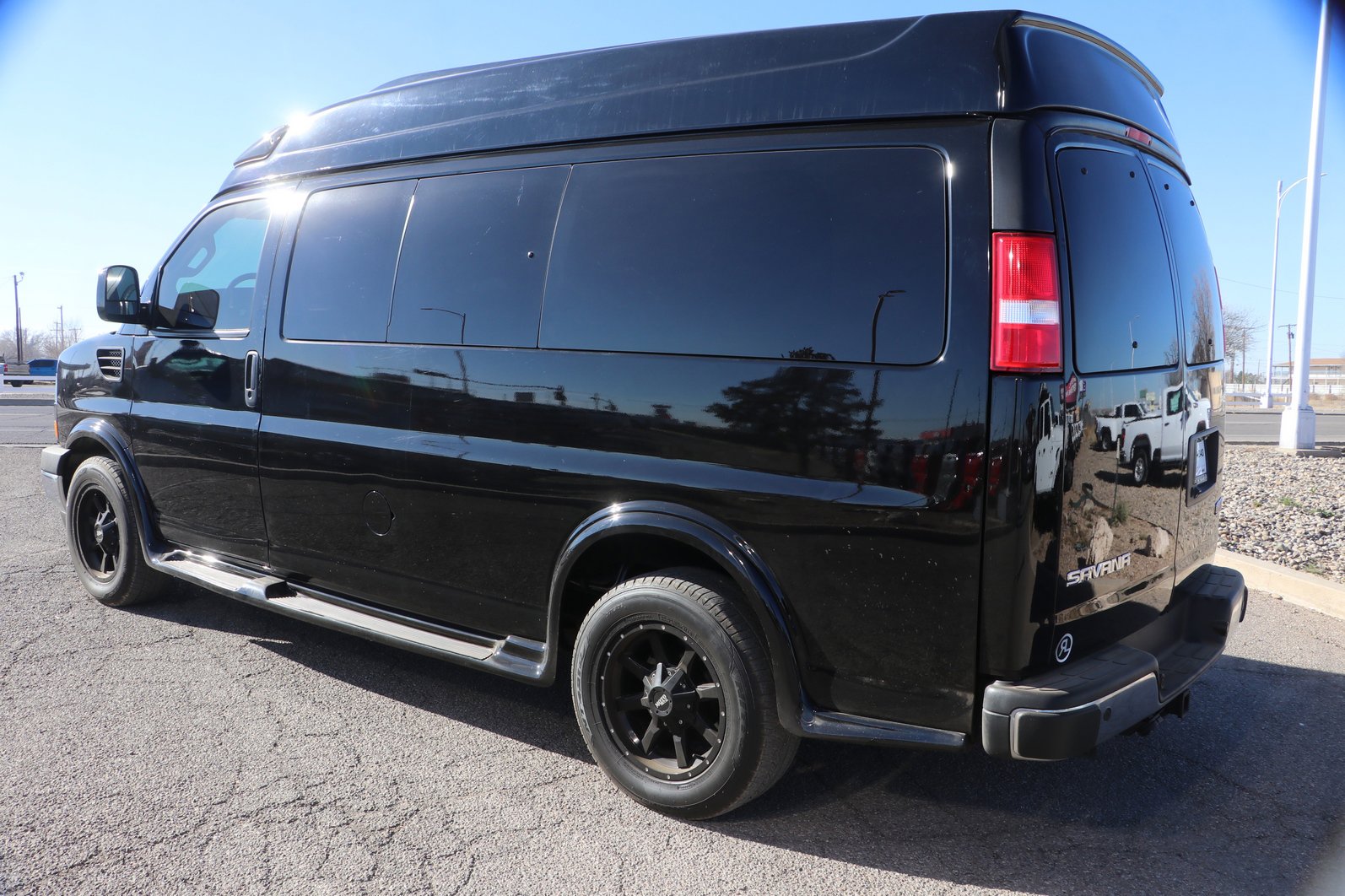Used 2020 GMC Savana 2500 w/ Enhanced Convenience Package image 5