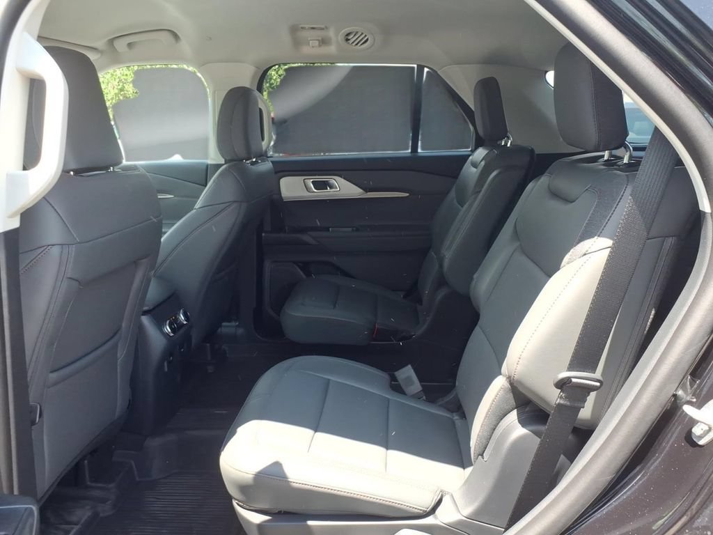 New 2026 Ford Explorer Active w/ Active Comfort Package AWD/4WD image 5