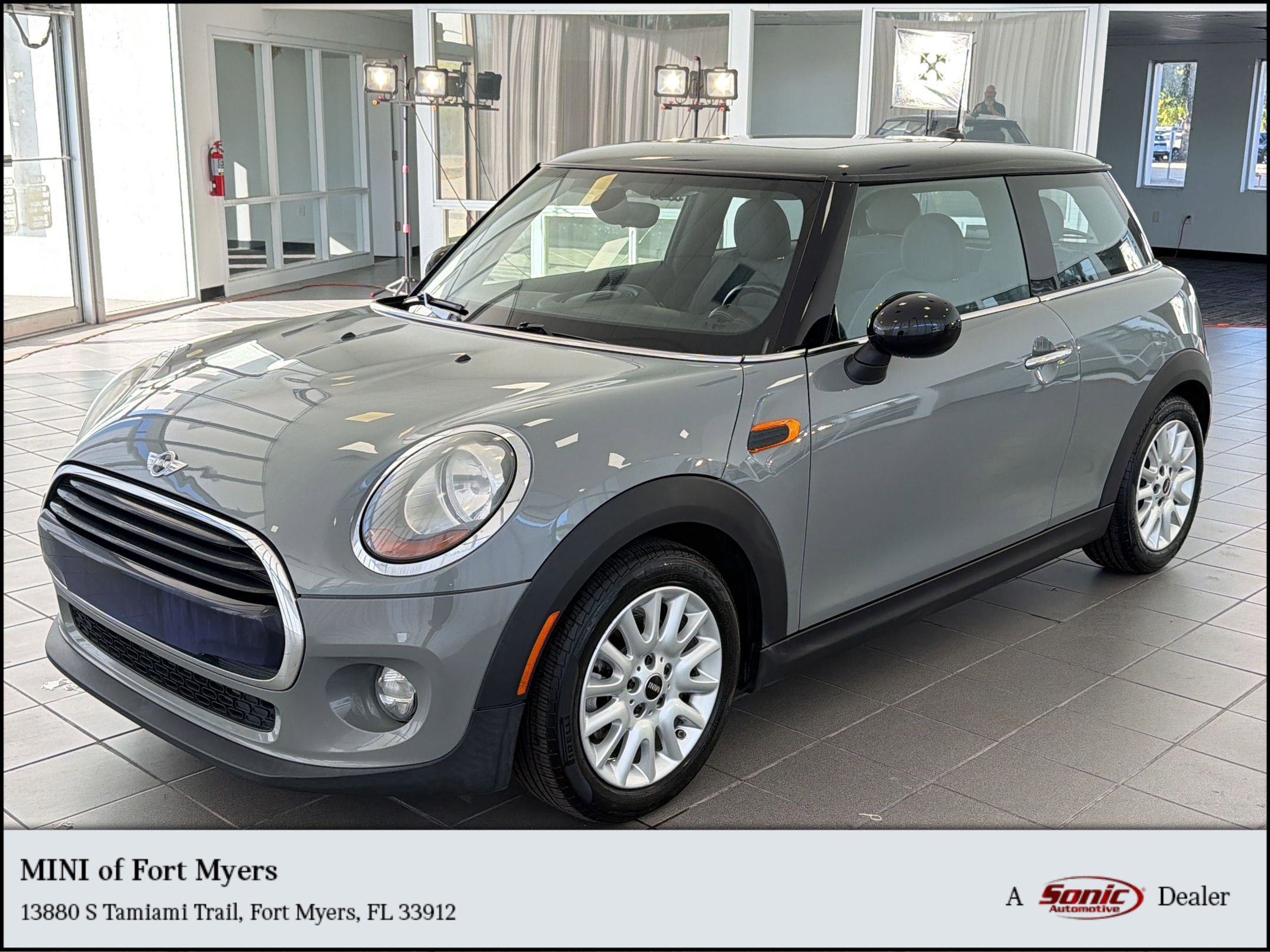 Used 2016 MINI Cooper 2-Door Hardtop FWD image 1