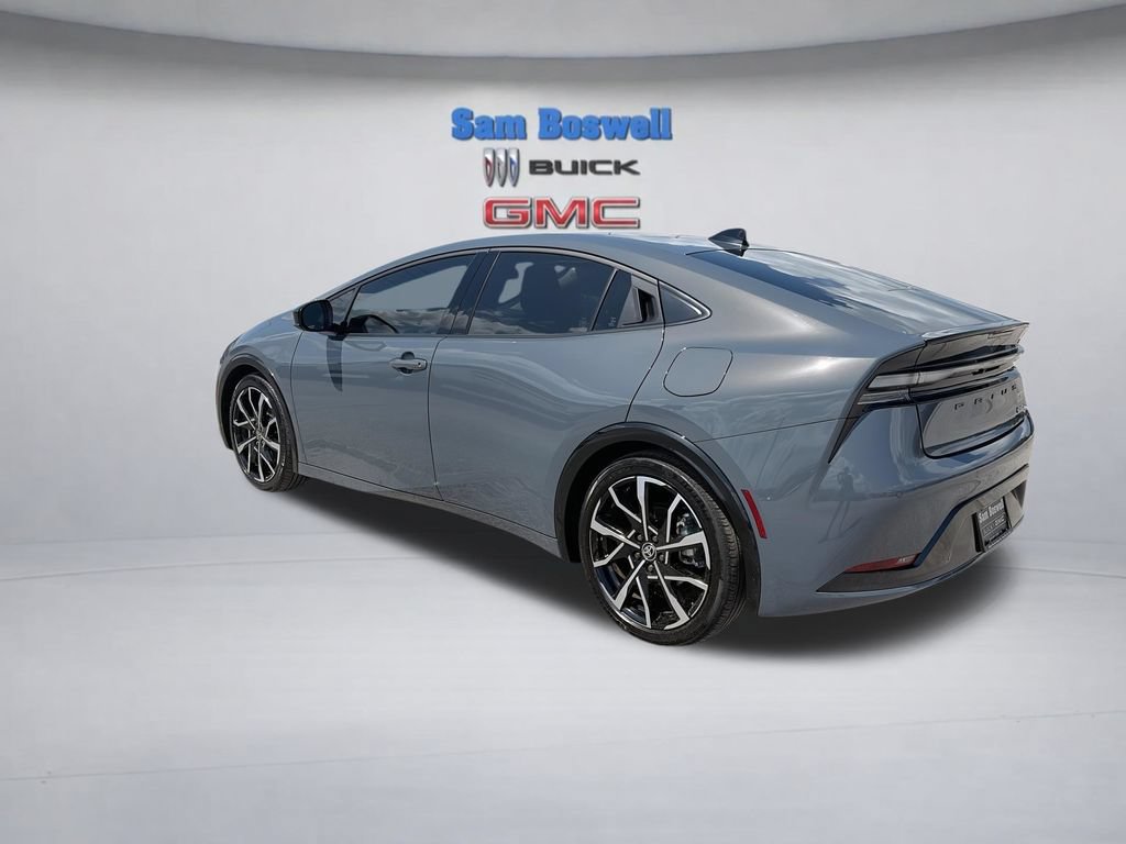 Used 2026 Toyota Prius Plug-In Hybrid FWD image 6
