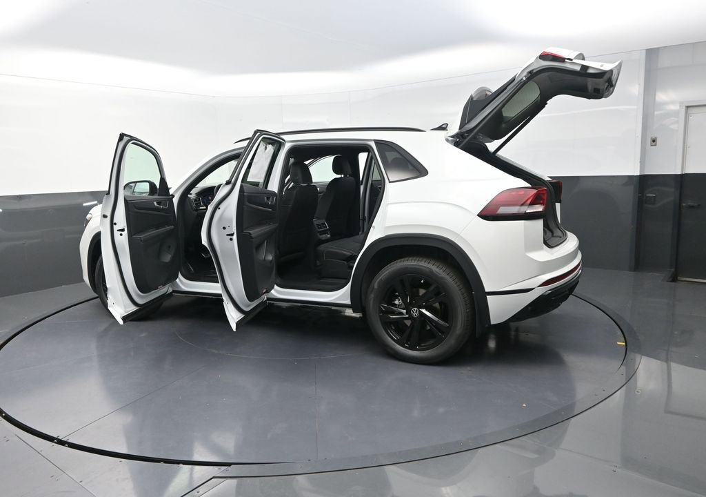 New 2026 Volkswagen Atlas Cross Sport SEL R-Line image 33