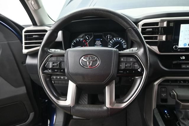Used 2022 Toyota Tundra SR5 w/ SR5 Convenience Package AWD/4WD image 5