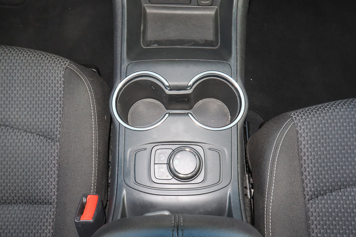 Used 2024 GMC Terrain SLE image 19